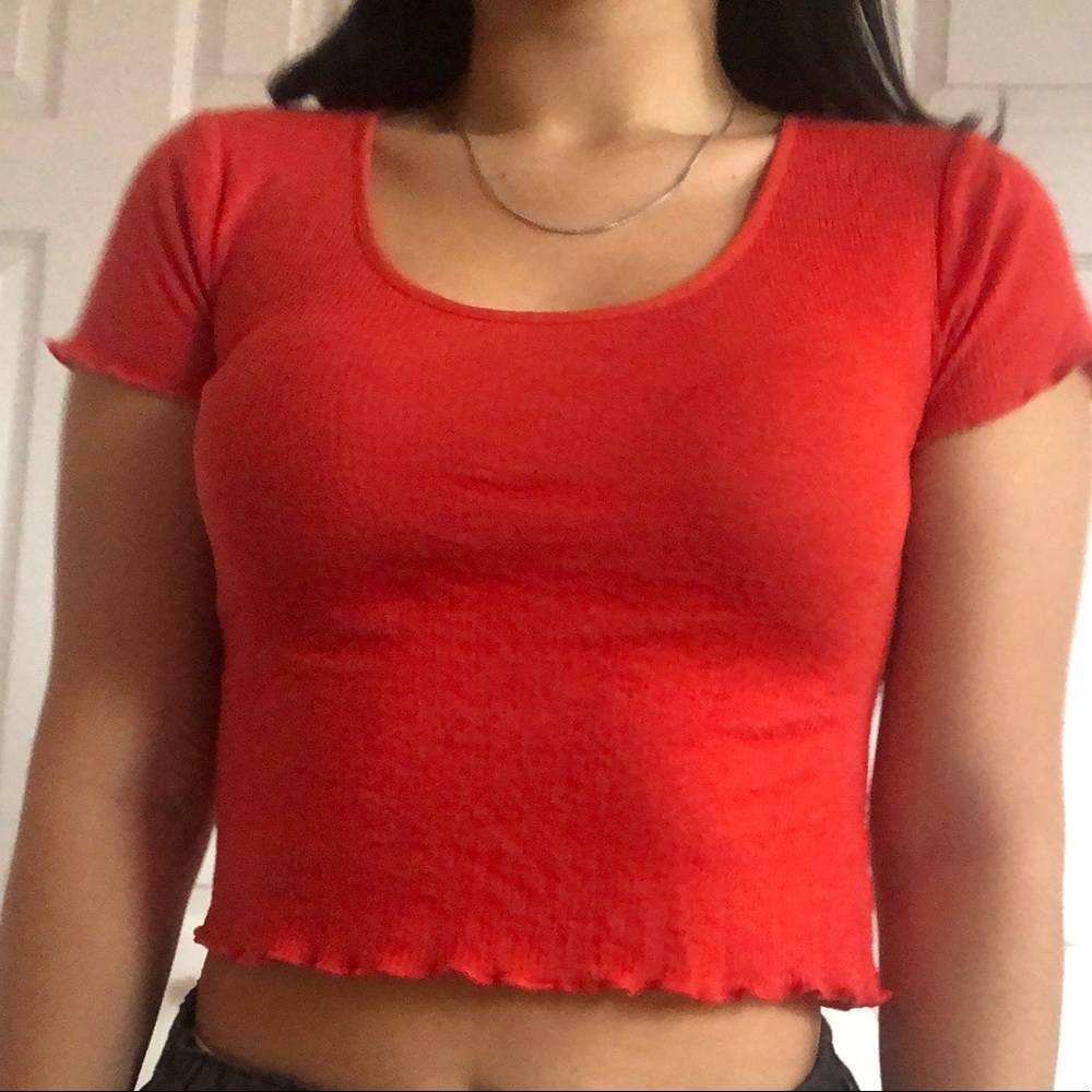 Cherry red ruffled cropped tee